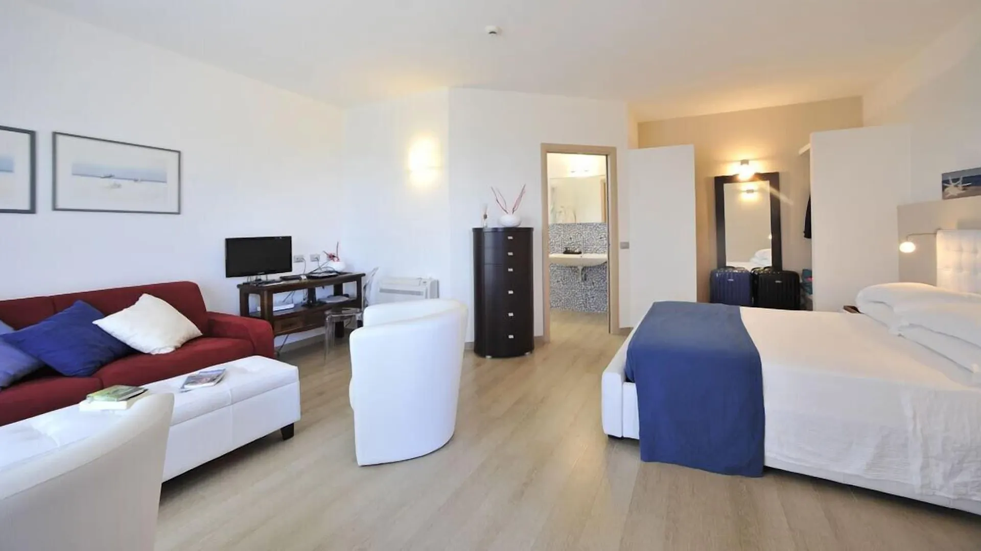 Bajaloglia Resort Castelsardo 4*,